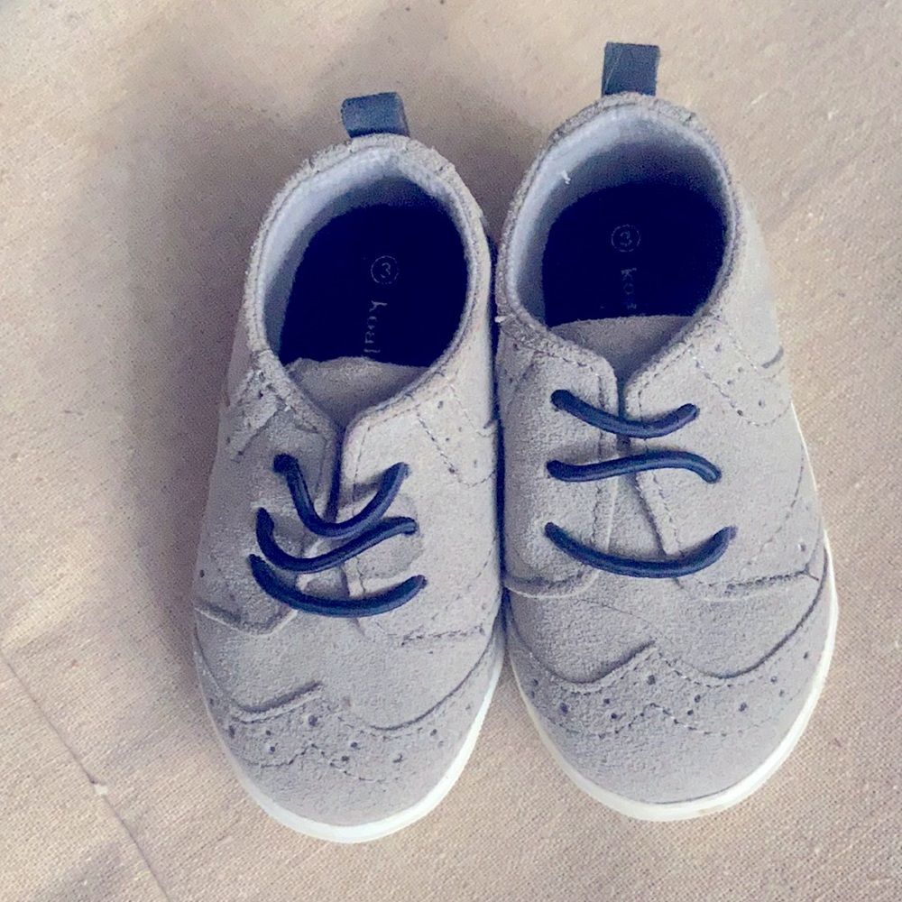 Koala kids size 3 baby boy casual dress shoes